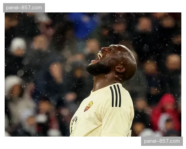 实时：图卢兹获得点球，经VAR长时间复核后维持原判