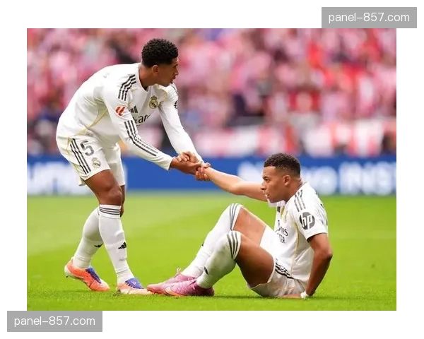 欧冠四强首回合：皇家马德里主场2-2战平曼城，贝林厄姆世界波救主