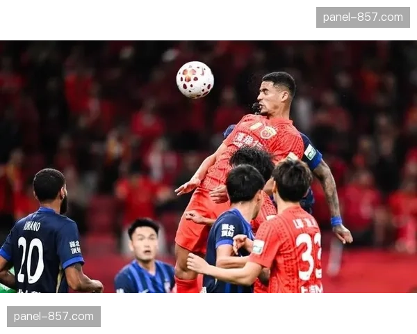 上海海港状态回暖4-0完胜武汉三镇，终结此前三轮不胜